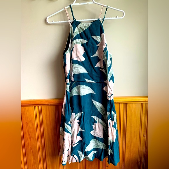 Dynamite Dress - Picture 1 of 3